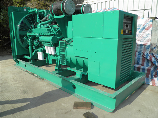 恩平出租发电机-进口柴油发电机组与国产柴油发电机组的区别